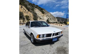 Bmw-7-series-1981-WHITE-BLUE-23