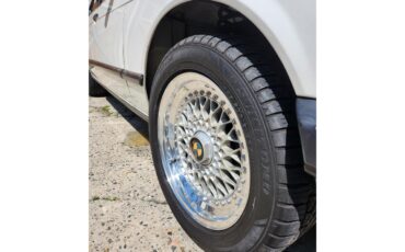 Bmw-7-series-1981-WHITE-BLUE-30