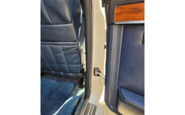 Bmw-7-series-1981-WHITE-BLUE-41