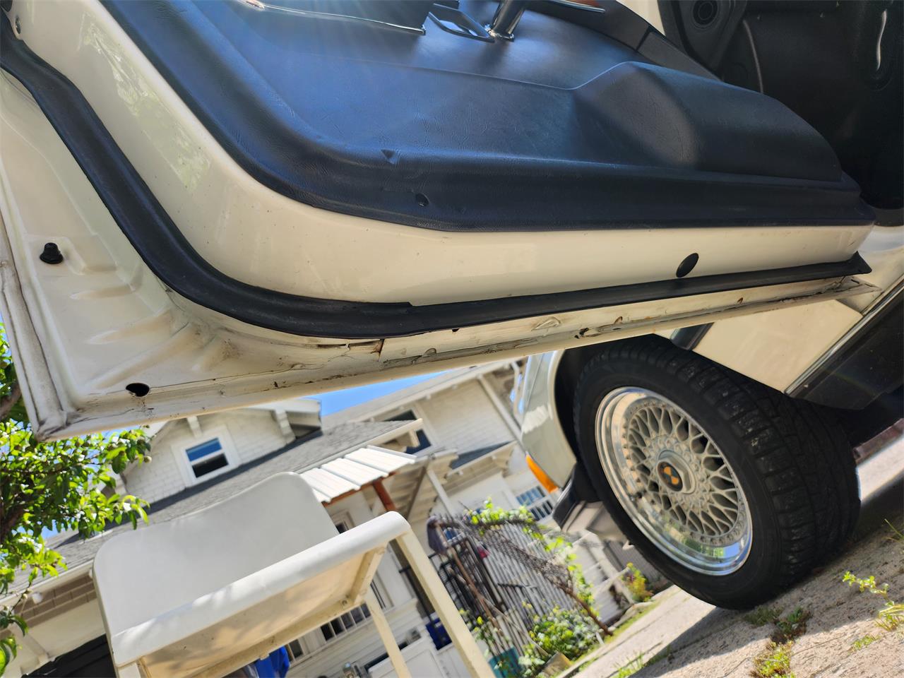 Bmw-7-series-1981-WHITE-BLUE-45
