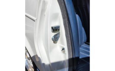 Bmw-7-series-1981-WHITE-BLUE-6