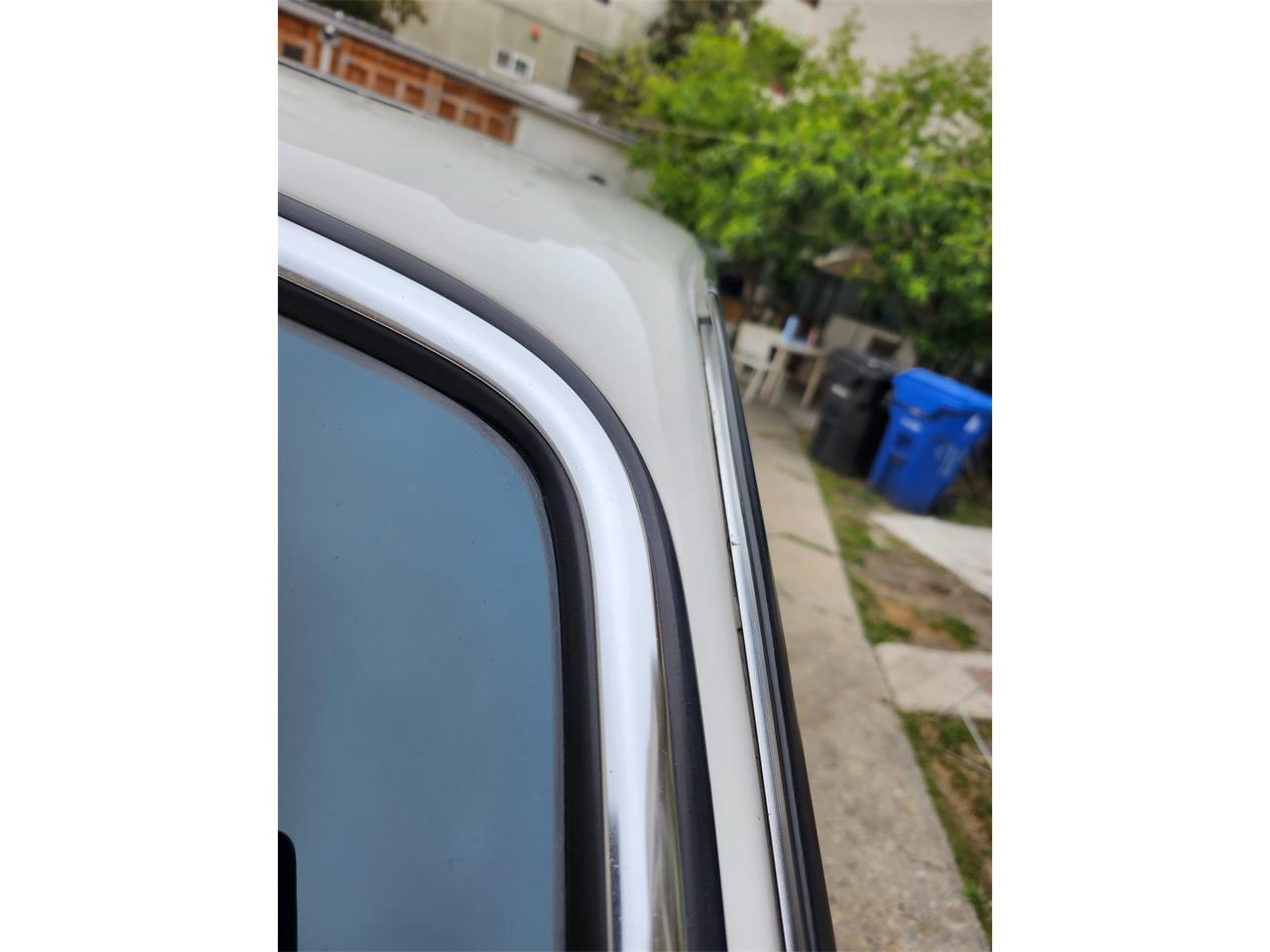 Bmw-7-series-1981-WHITE-BLUE-62