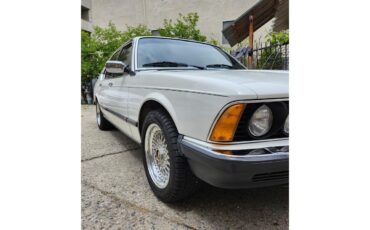 Bmw-7-series-1981-WHITE-BLUE-99