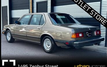 Bmw-733i-1983-7