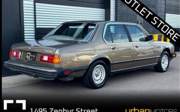Bmw-733i-1983-9