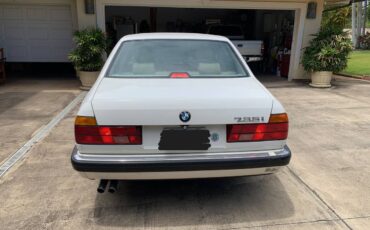 Bmw-735i-1988-white-1