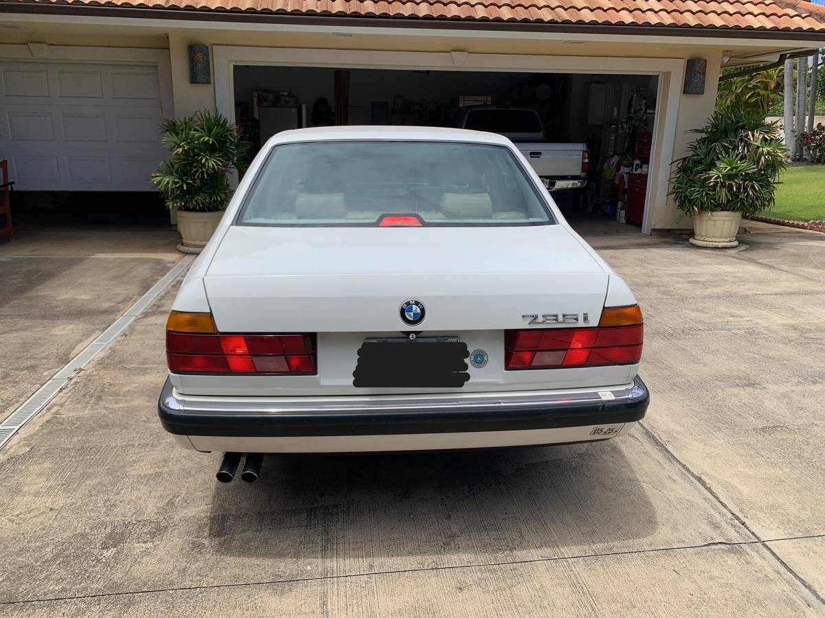 Bmw-735i-1988-white-1
