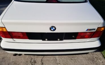 Bmw-M5-1991-Alpine-White-Gray-Leather-19