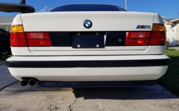 Bmw-M5-1991-Alpine-White-Gray-Leather-22