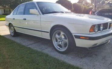 Bmw-M5-1991-Alpine-White-Gray-Leather-24