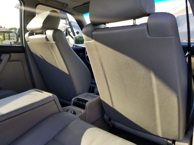 Bmw-M5-1991-Alpine-White-Gray-Leather-27