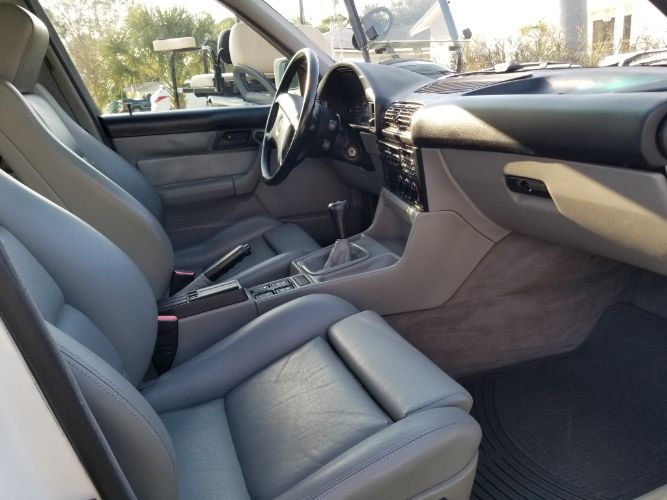 Bmw-M5-1991-Alpine-White-Gray-Leather-5