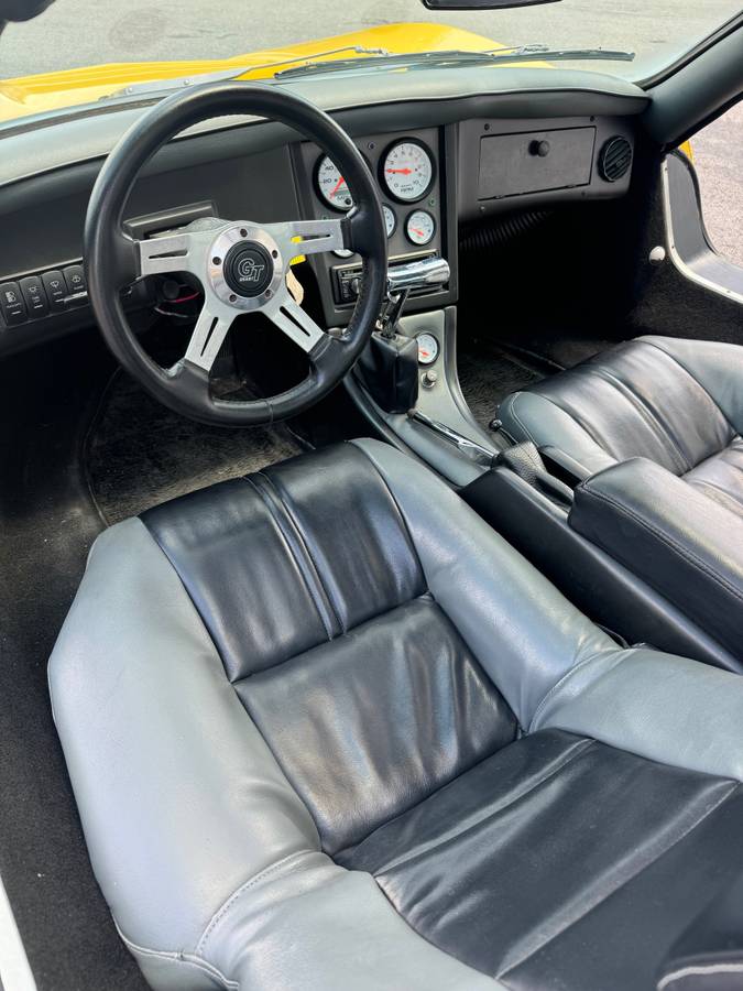 Bradley-gt-ii-1978-yellow-13