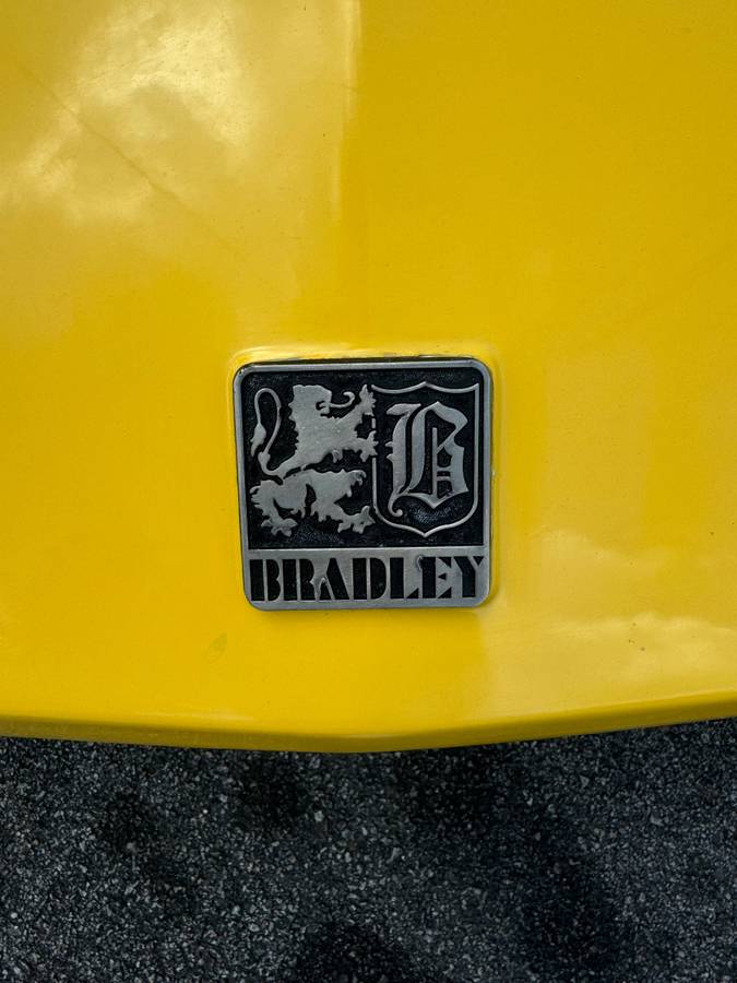 Bradley-gt-ii-1978-yellow-15