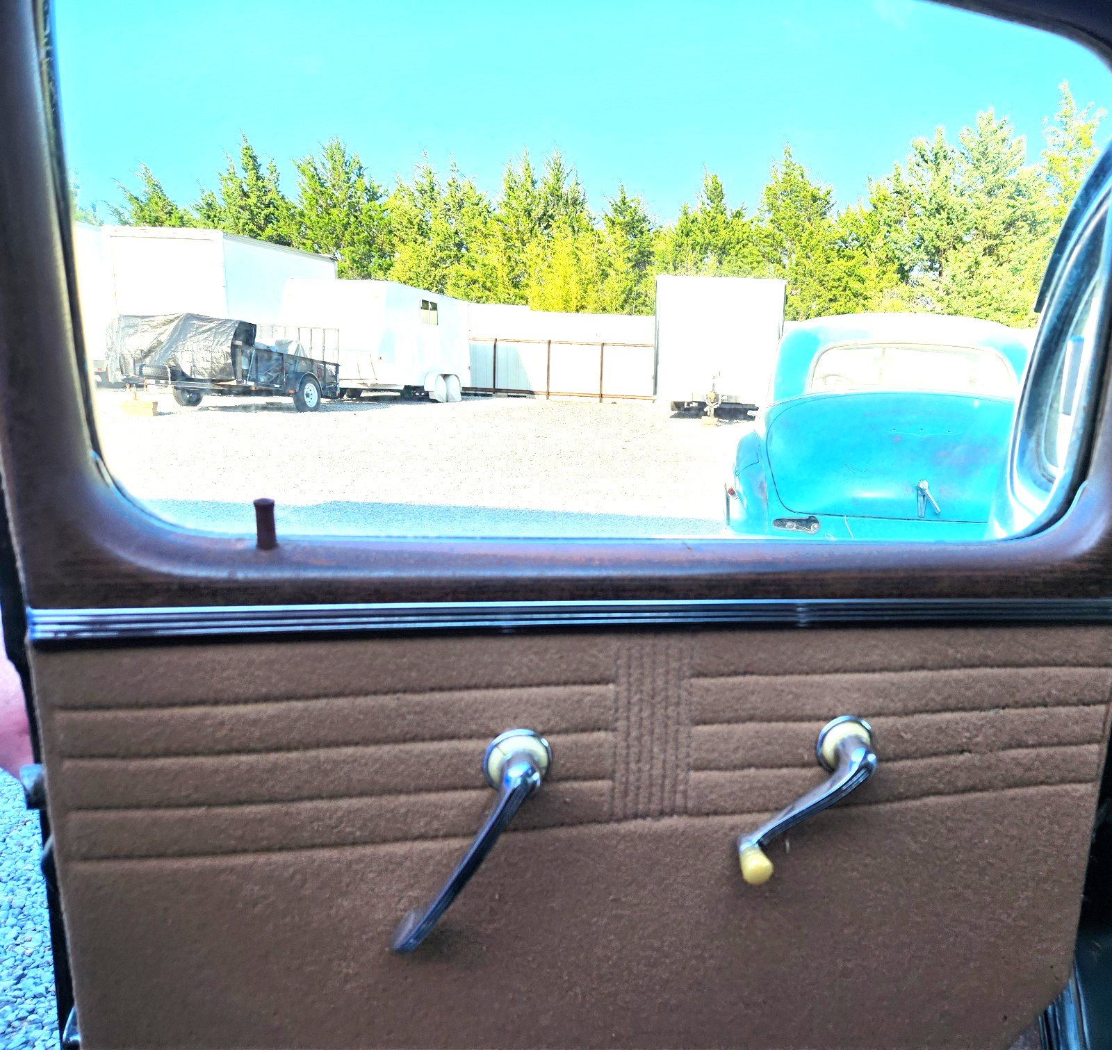 Buick-60-SERIES-CENTURY-1938-Sedan-10