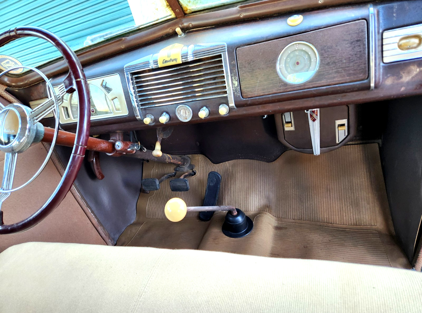 Buick-60-SERIES-CENTURY-1938-Sedan-7