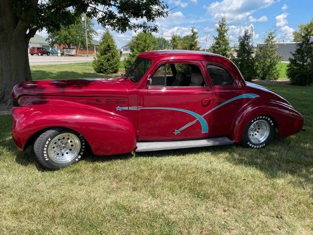 Buick-Business-coupe-1940-Red-6
