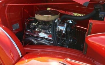 Buick-Century-1936-Red-Gray-14