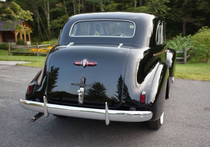Buick-Century-1940-25