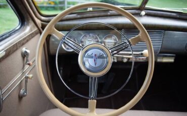 Buick-Century-1940-28