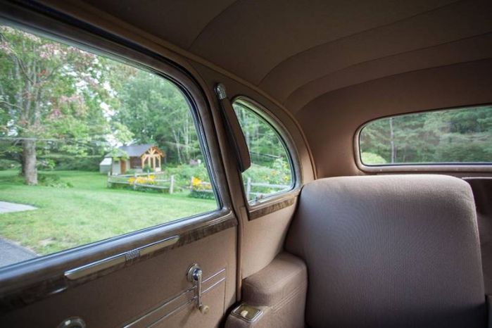 Buick-Century-1940-36