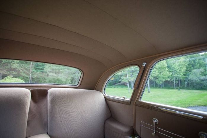 Buick-Century-1940-37