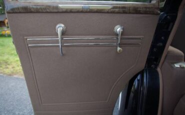 Buick-Century-1940-38