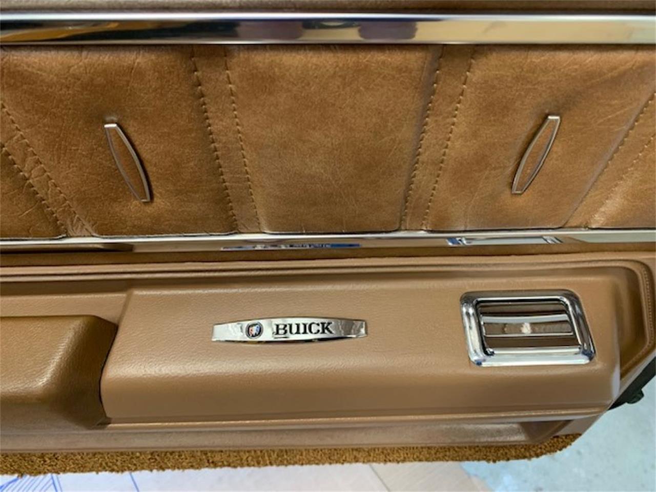 Buick-Century-1973-Harvest-Gold-Saddle-33