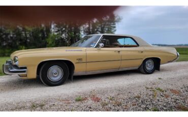 Buick-Custom-1973-Yellow-Beigewhite-2
