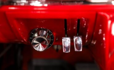 Buick-Electra-1961-Arctic-White-Red-Leather-19