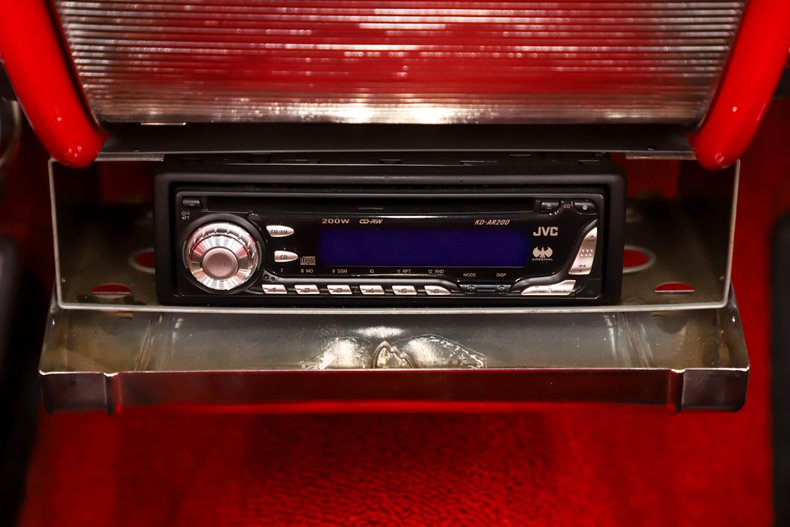 Buick-Electra-1961-Arctic-White-Red-Leather-29