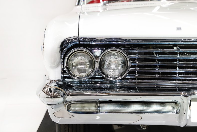Buick-Electra-1961-Arctic-White-Red-Leather-4