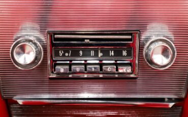 Buick-Electra-1961-Arctic-White-Red-Leather-47