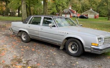 Buick-Electra-1977-silver