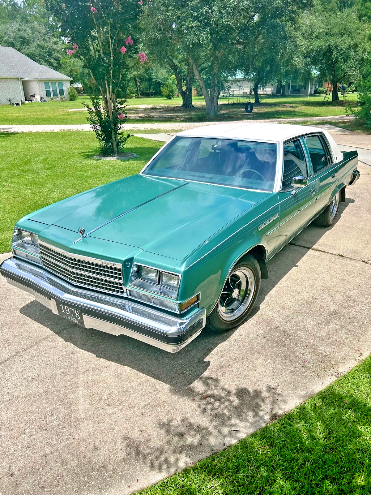Buick-Electra-1978-Sedan