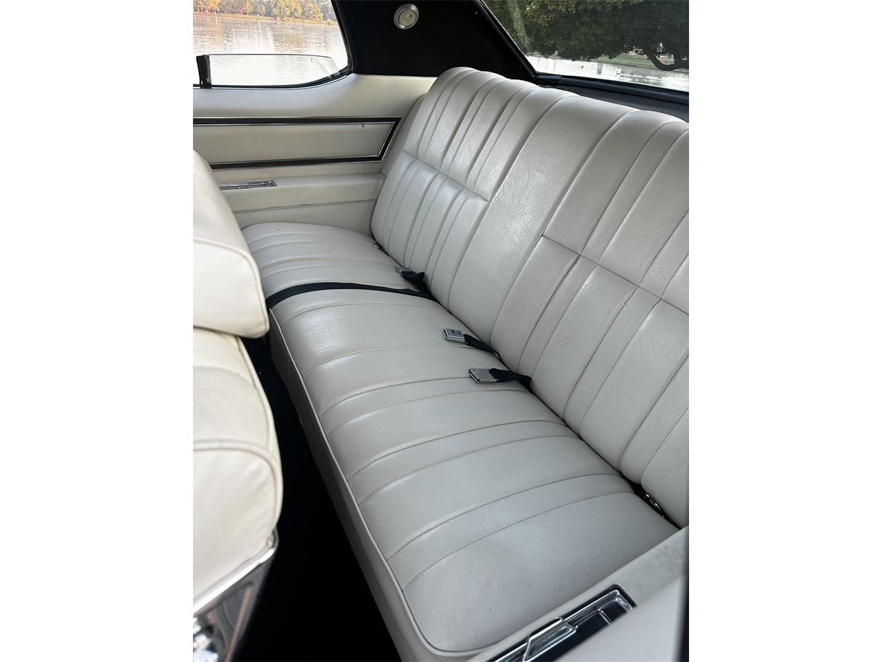 Buick-Electra-225-1973-Red-White-11