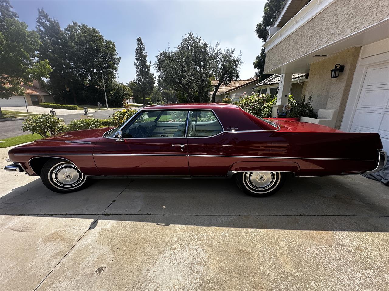 Buick-Electra-225-1973-Red-White-6