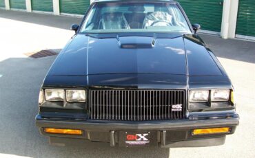Buick-Gnx-1987-Black-Gray-12