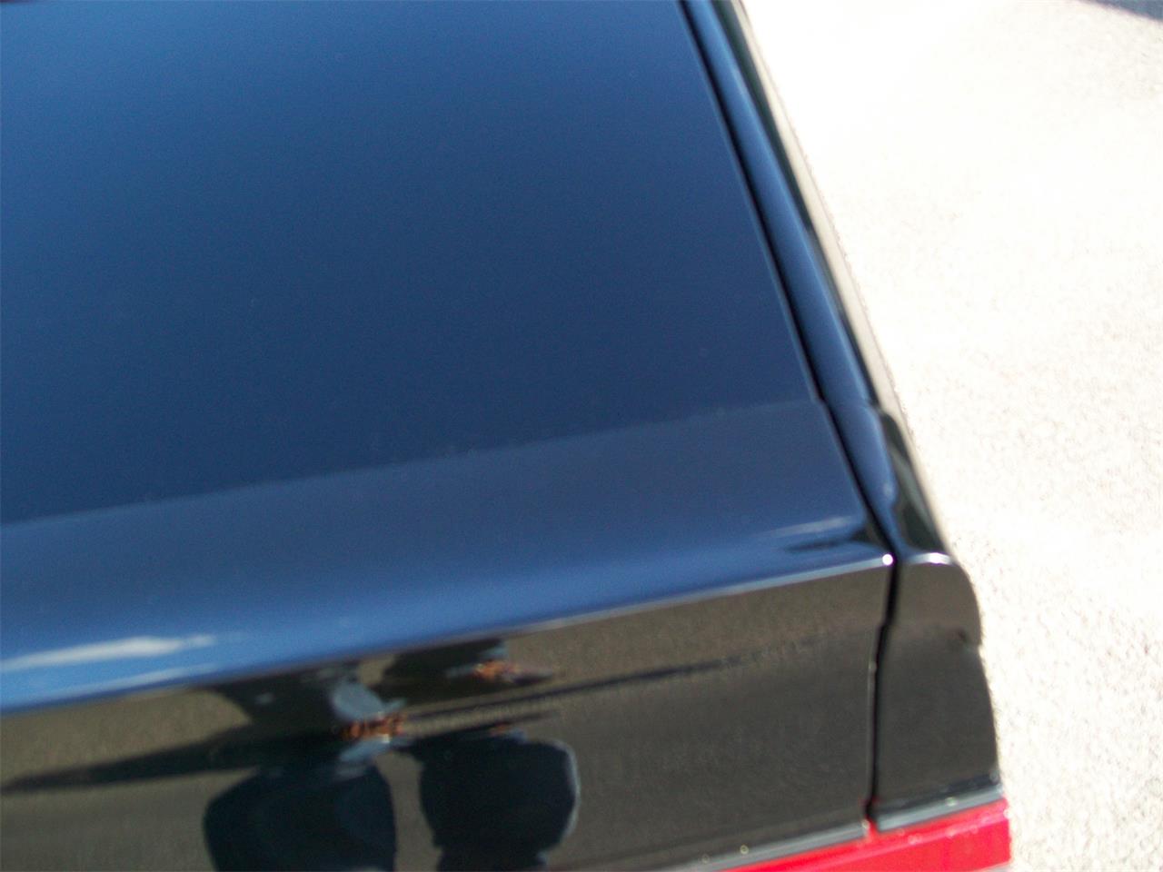 Buick-Gnx-1987-Black-Gray-14