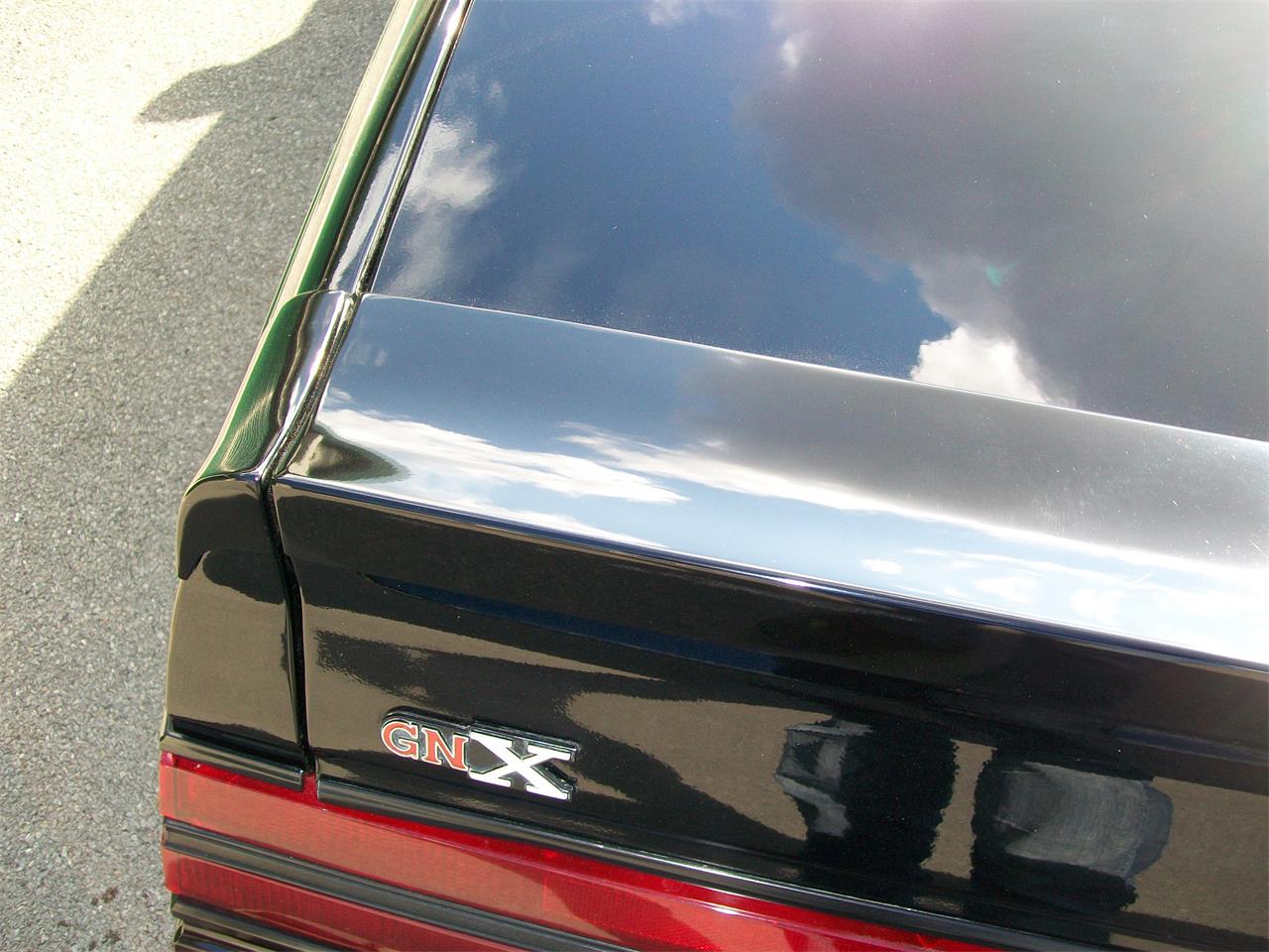 Buick-Gnx-1987-Black-Gray-20