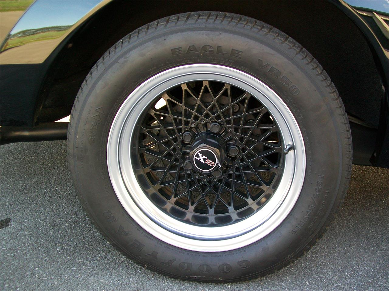 Buick-Gnx-1987-Black-Gray-22