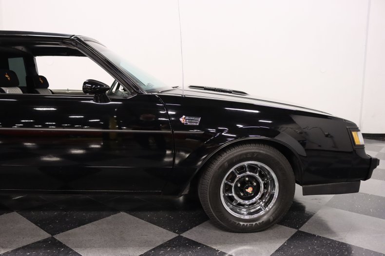 Buick-Grand-national-1987-Black-Black-17