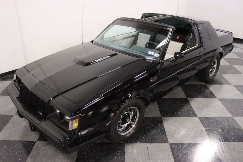 Buick-Grand-national-1987-Black-Black-33