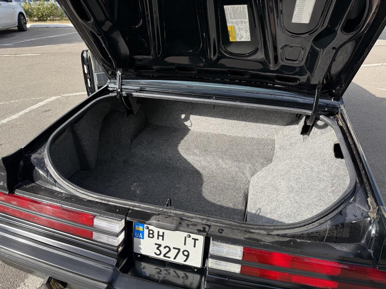 Buick-Grand-national-1987-Black-Grey-5