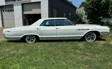 Buick-LeSabre-1965-Sedan-1