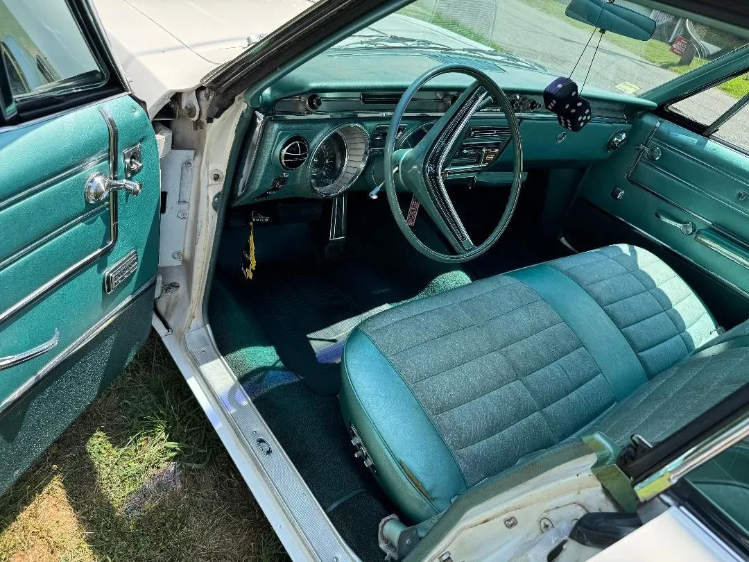 Buick-LeSabre-1965-Sedan-11