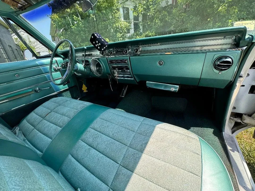 Buick-LeSabre-1965-Sedan-12
