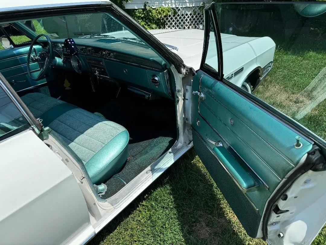 Buick-LeSabre-1965-Sedan-16