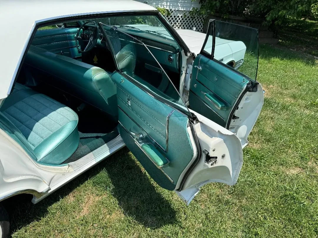 Buick-LeSabre-1965-Sedan-17