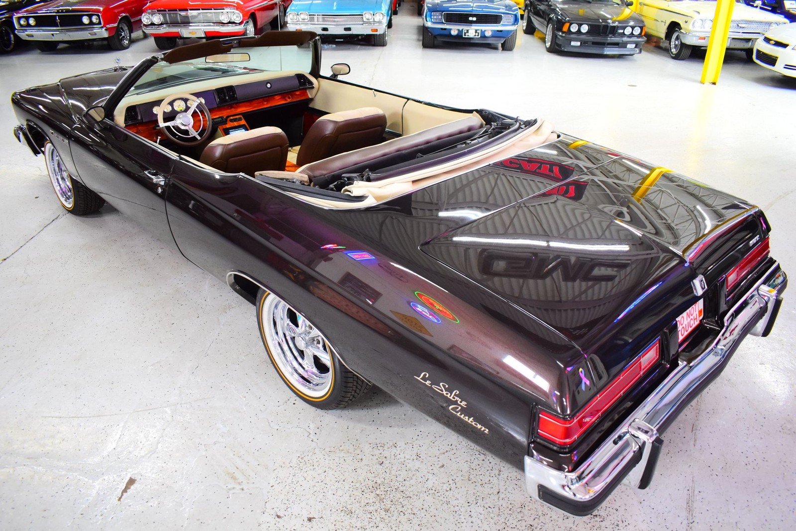 Buick-LeSabre-1975-Convertible-17